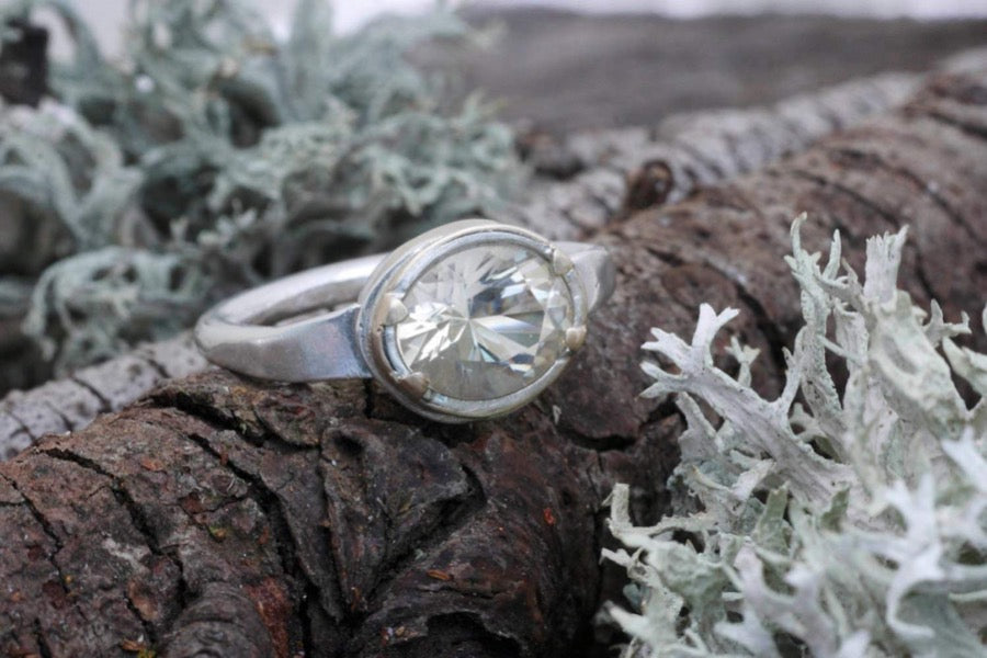 Sunstone Ring in 14K