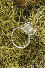 Load image into Gallery viewer, Apatite Ring in Sterling Silver
